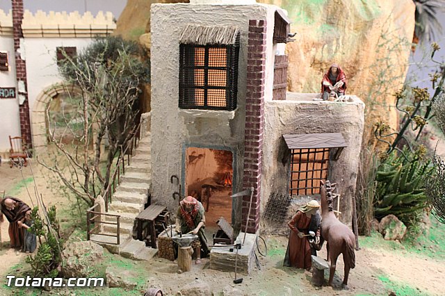 Ms de cuatrocientas figuras y doce misterios componen el Beln Municipal - 27