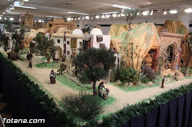 Ms de cuatrocientas figuras y doce misterios componen el Beln Municipal - 28