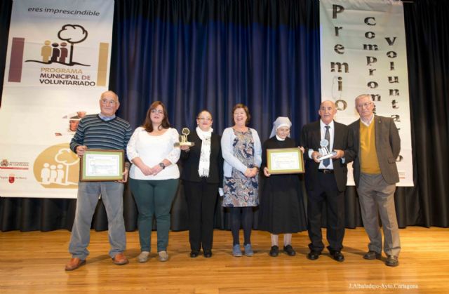Alfonso Martínez Barbero y Torre Nazaret recibieron sus premios al Compromiso Voluntario - 4, Foto 4