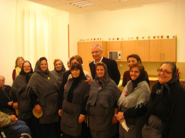 Las Castañeras de Virgen de la Caridad visitaron a las Hermanistas de los Pobres - 2, Foto 2