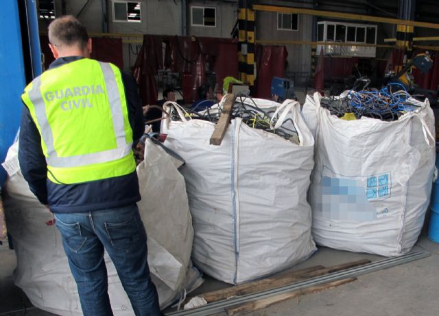 La Guardia Civil desmantela una chatarrería clandestina en Murcia - 5, Foto 5