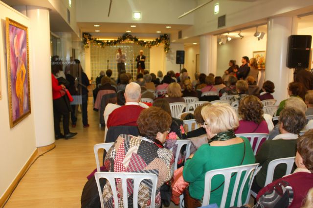 El Alcalde celebra la Navidad con las asociaciones y vecinos de El Carmen - 1, Foto 1