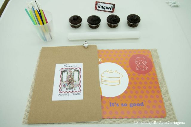 Mujer clausura el curso de Repostería Creativa dedicado a la Navidad - 1, Foto 1