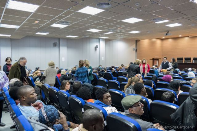 La poesía protagoniza el encuentro de mujeres diversas a través de las letras - 1, Foto 1