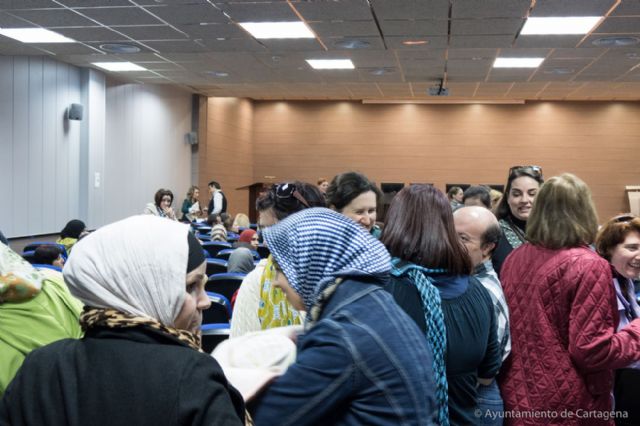 La poesía protagoniza el encuentro de mujeres diversas a través de las letras - 4, Foto 4