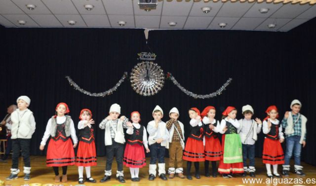 El rico folklore de nuestra tierra lo exhibe El Molinico Alguaceño en su Festival Navideño 2014 - 1, Foto 1