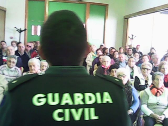 La Guardia Civil alerta a los mayores de timos y estafas en Navidad - 1, Foto 1