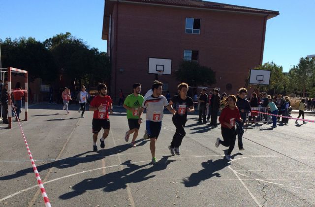 Los alumnos del IES Salvador Sandoval torreño recaudan fondos para los niños de Mali a la carrera - 1, Foto 1