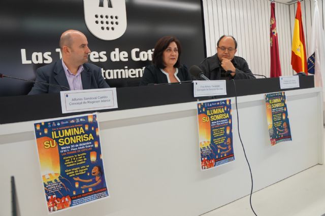 2.000 farolillos volarán en el cielo torreño para que ningún niño del municipio se quede sin juguete esta Navidad - 2, Foto 2