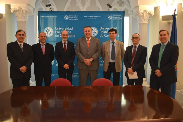 El consejero de Fomento se reúne con el Rector y directores de centro - 1, Foto 1