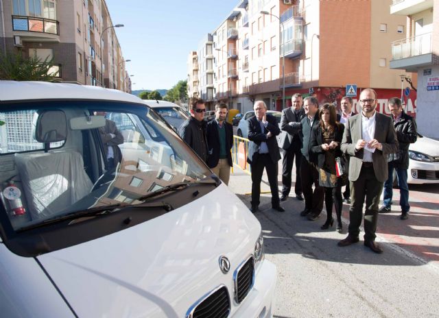 Caravaca pone en marcha el nuevo servicio de limpieza viaria en el casco urbano y pedanías - 2, Foto 2
