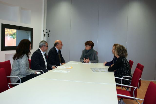 La directora adjunta del INFO visitó ayer Alcantarilla para presentar el servicio INFOmóvil - 2, Foto 2