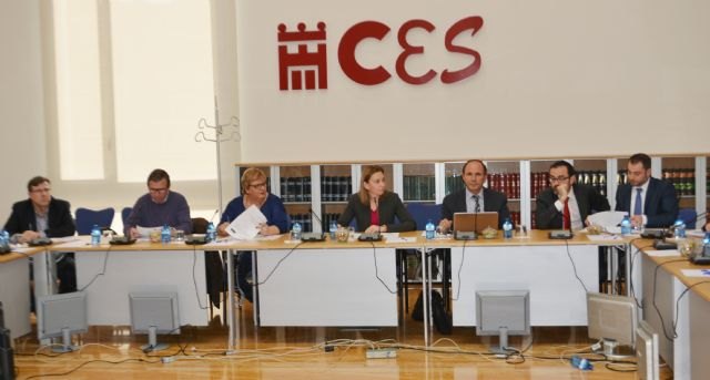 Educación destinará 250.000 euros a los ayuntamientos para luchar contra el absentismo y el abandono escolar - 1, Foto 1