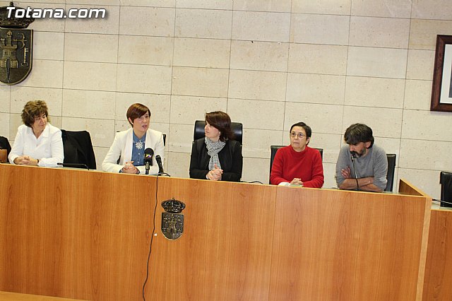 Se realiza una recepcin institucional a los alumnos franceses que han realizado prcticas en Totana de la mano del IES 