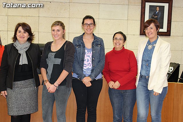 Se realiza una recepcin institucional a los alumnos franceses que han realizado prcticas en Totana de la mano del IES 