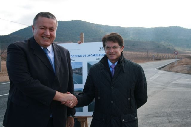 El Gobierno regional pone en servicio el primer tramo remodelado de la carretera que une las pedanías lorquinas de La Paca y Doña Inés - 1, Foto 1
