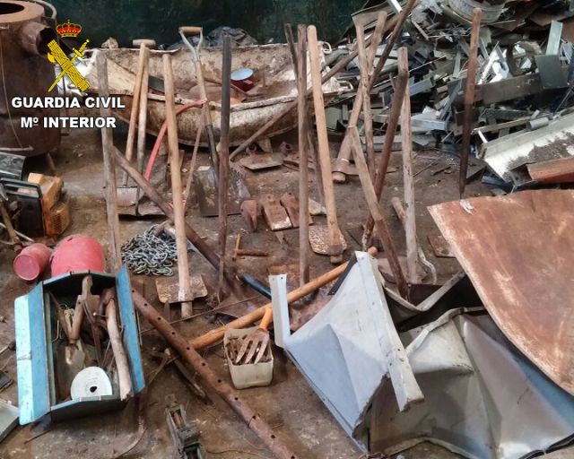 La Guardia Civil recupera 4 toneladas de fitosanitarios y abono, esclareciendo cerca de 50 robos en casas de campo - 3, Foto 3