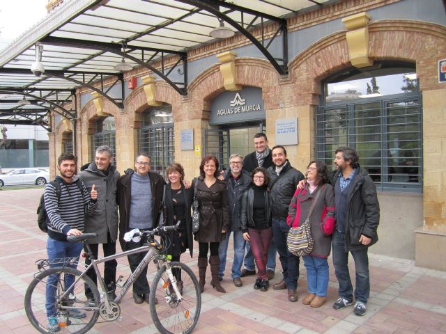 Casa, luz y agua: dignidad todos los días del año - 1, Foto 1