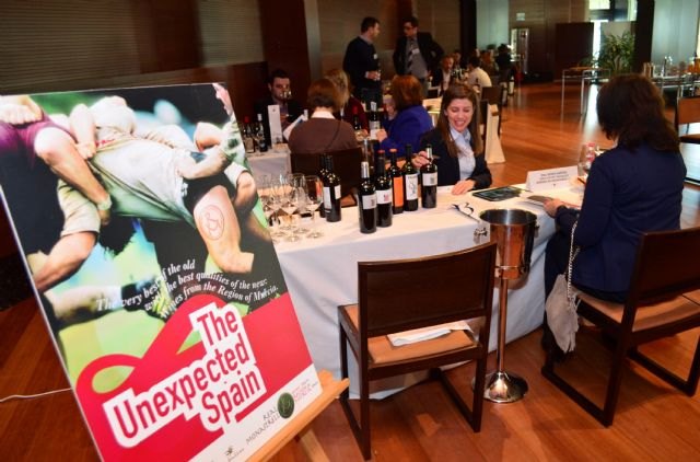 El Gobierno regional acerca los vinos de más de un centenar de bodegas murcianas a 15 países de todo el mundo - 1, Foto 1