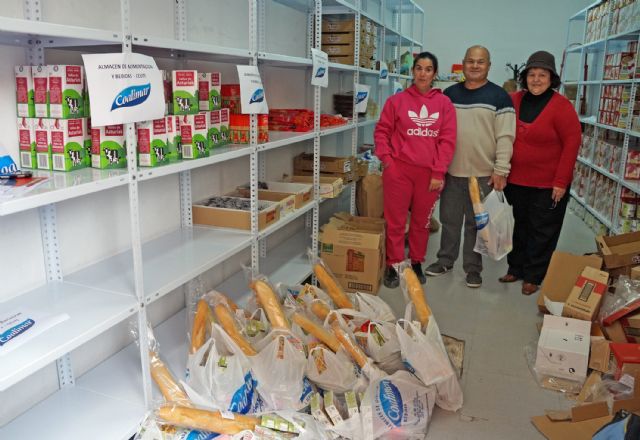 El Ayuntamiento de Ceutí refuerza en Navidad el apoyo a las familias más necesitadas del municipio - 2, Foto 2