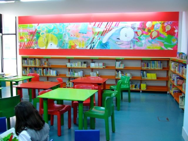 Un taller en la Biblioteca Regional enseña a los niños el arte japonés del origami - 1, Foto 1