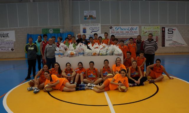 El I Torneo de Navidad de Las Torres de Cotillas recauda alimentos para Cáritas Parroquial - 1, Foto 1