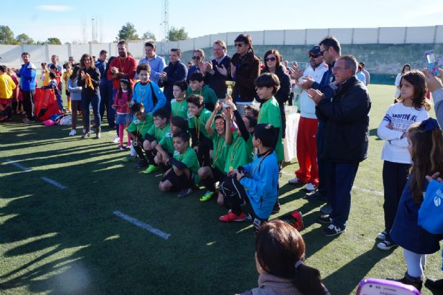 325 jóvenes futbolistas se dieron cita en el I Torneo de Navidad de Ceutí - 1, Foto 1