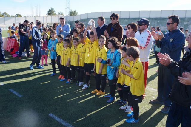 325 jóvenes futbolistas se dieron cita en el I Torneo de Navidad de Ceutí - 2, Foto 2