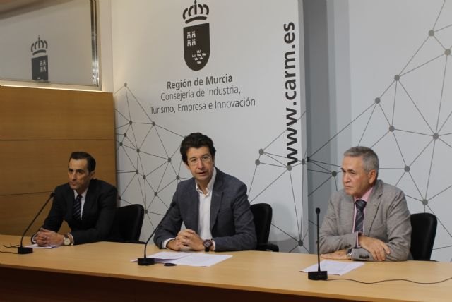 El Gobierno regional impulsa un ahorro energético de cien mil euros anuales en Ojós y Ulea que se invertirá en creación de empleo - 1, Foto 1