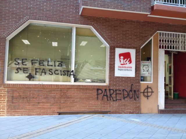 IU-Verdes denuncia pintadas neonazis en su sede regional de Murcia - 1, Foto 1