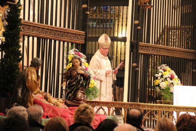 Mons. Lorca celebra el Día de la Sagrada Familia con un millar de personas en la Catedral - 1, Foto 1
