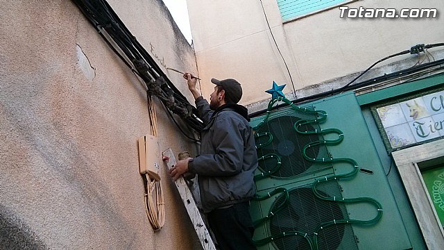 Se presenta la obra mural “Miko” en Clnica Veterinaria Dogo - 9