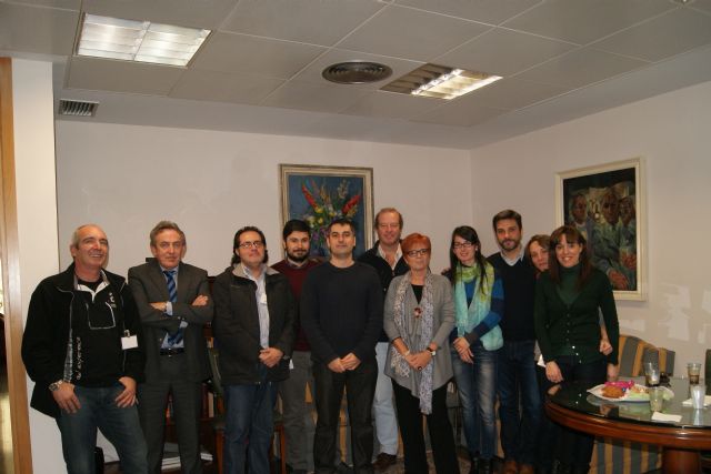 El PSOE resume 2014 como el año que cambió el presidente para no cambiar nada y reprocha la falta de diálogo y el bloqueo de las iniciativas parlamentarias más relevantes - 2, Foto 2