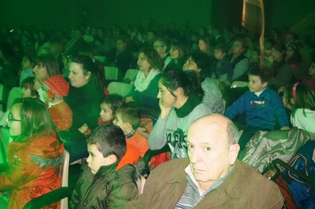 Éxito de asistentes en las dos sesiones del espectáculo infantil La amenaza del Pirata Barbanegra - 5, Foto 5