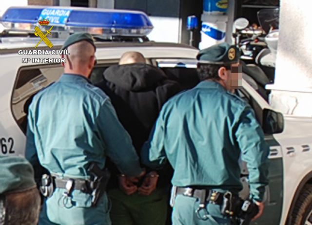 La Guardia Civil desmantela una organización criminal dedicada a cometer robos con violencia en el Mar Menor - 2, Foto 2