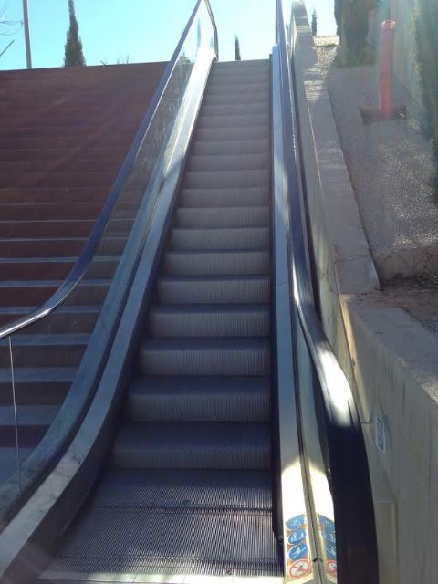 Año nuevo, escalera mecánica del Molinete sin funcionamiento - 1, Foto 1