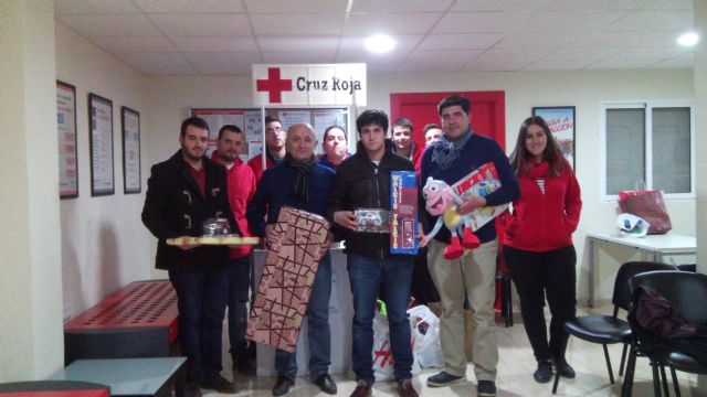 Ciudadanos (C´s) Lorca colabora con Cruz Roja en la campaña navideña de recogida de juguetes - 1, Foto 1