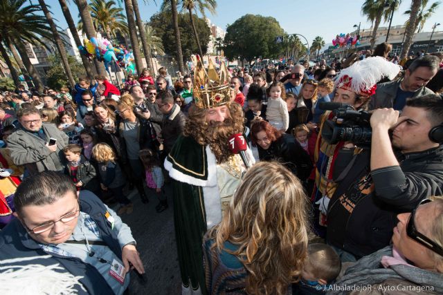Los Reyes Magos desembarcan en Cartagena cargados de regalos y sorpresas - 1, Foto 1
