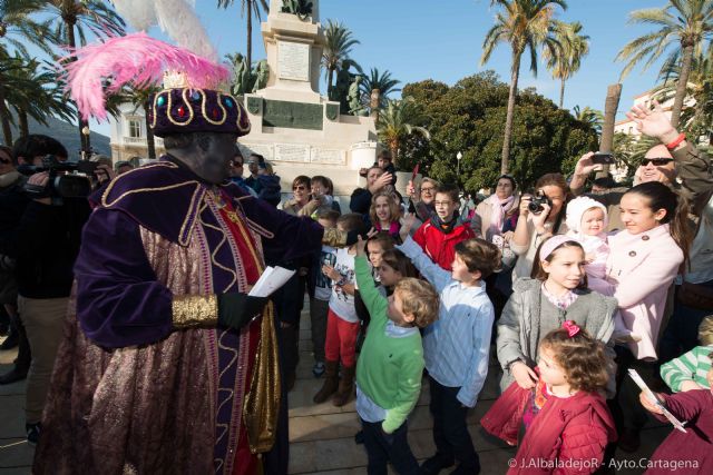 Los Reyes Magos desembarcan en Cartagena cargados de regalos y sorpresas - 2, Foto 2