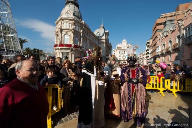 Los Reyes Magos desembarcan en Cartagena cargados de regalos y sorpresas - 5, Foto 5