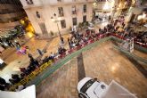 Un Roscn de Reyes Gigante rode la plaza del Ayuntamiento
