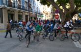 El Paseo Ciclista de Reyes en Águilas reúne a trescientas personas