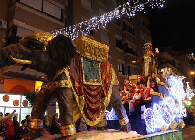 Los Reyes Magos despiden la Navidad en Jumilla con una Gran Cabalgata en la que participaron más de mil personas - 1, Foto 1