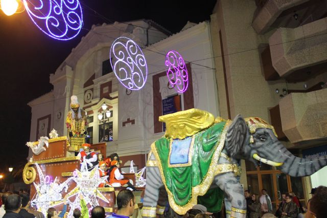 Los Reyes Magos despiden la Navidad en Jumilla con una Gran Cabalgata en la que participaron más de mil personas - 4, Foto 4