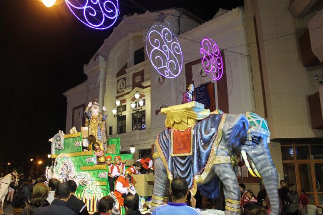 Los Reyes Magos despiden la Navidad en Jumilla con una Gran Cabalgata en la que participaron más de mil personas - 5, Foto 5