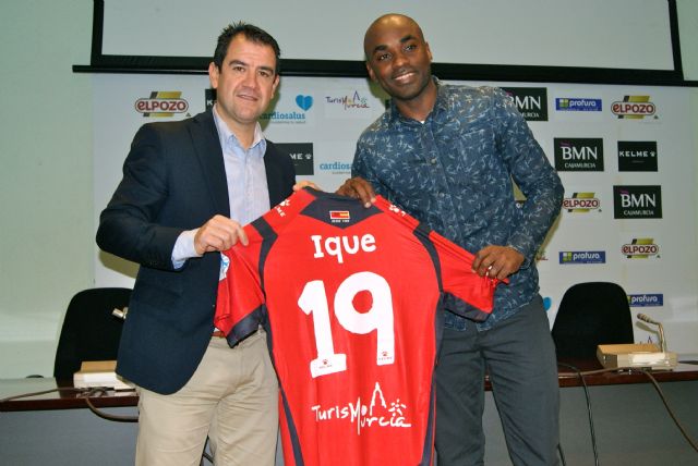Ique con su dorsal 19 es oficialmente jugador de ElPozo Murcia FS - 2, Foto 2