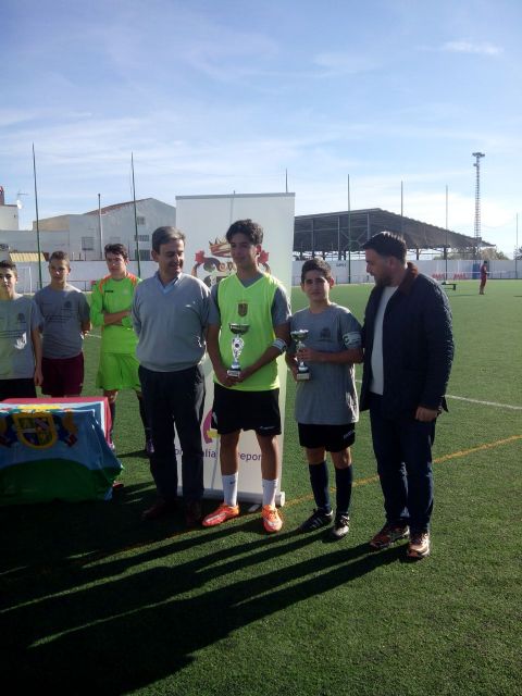 El III Trofeo Navideño de Fútbol-11 Veteranos de Alguazas recae en el F.C. Carmelitano de la localidad - 5, Foto 5