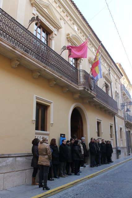 El Ayuntamiento de Jumilla se suma a la condena por el atentado terrorista al semanario satírico Charlie Hebdo - 2, Foto 2