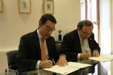 Firma del convenio entre la Consejera de Presidencia y la UMU para realizar prcticas y proyectos de investigacin en el Centro de Alto Rendimiento