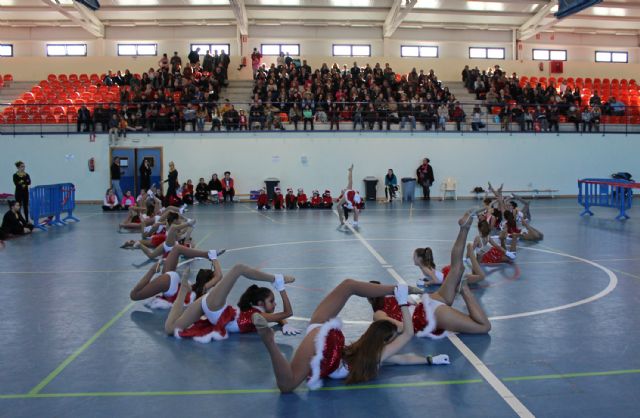Puerto Lumbreras se apunta a gimnasia rítmica con una exhibición y la creación de una escuela en el Centro Deportivo - 1, Foto 1